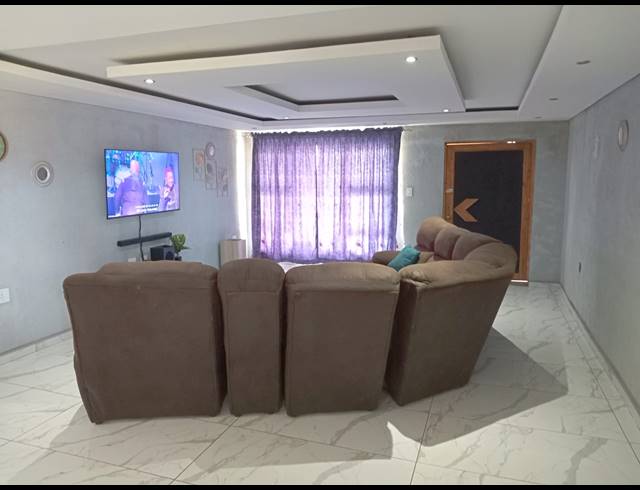5 BEDROOM HOUSE FOR SALE IN HA-MAGAU